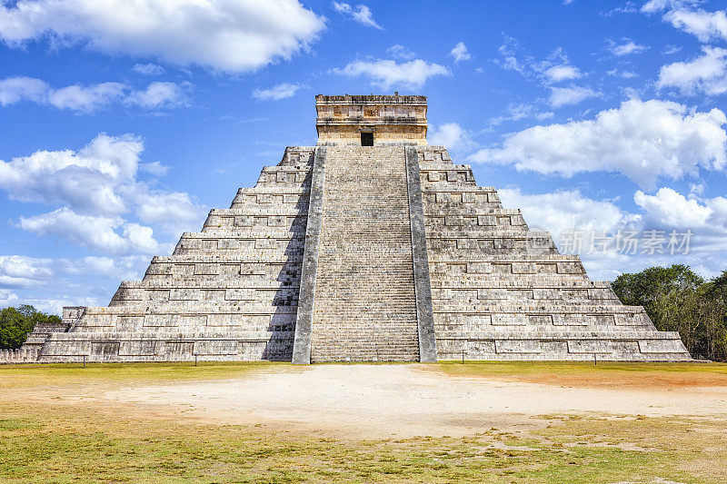 墨西哥奇琴伊察玛雅金字塔库库尔坎/埃尔卡斯蒂略考古遗址